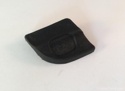 Left rubber for lower chrome moulding